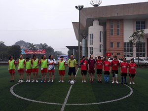 Đội tuyển bóng đá nữ khoa Nông học xuất sắc bước vào trận chung kết giải bóng đá sinh viên Trường đại học Nông Lâm năm 2018 với đối thủ đầy duyên nợ - nữ Chăn nuôi thú y